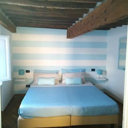 Apartment Sofia Lucca